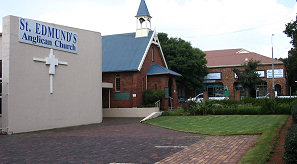 7.NR_St_Edmund's_Kempton_Park_1